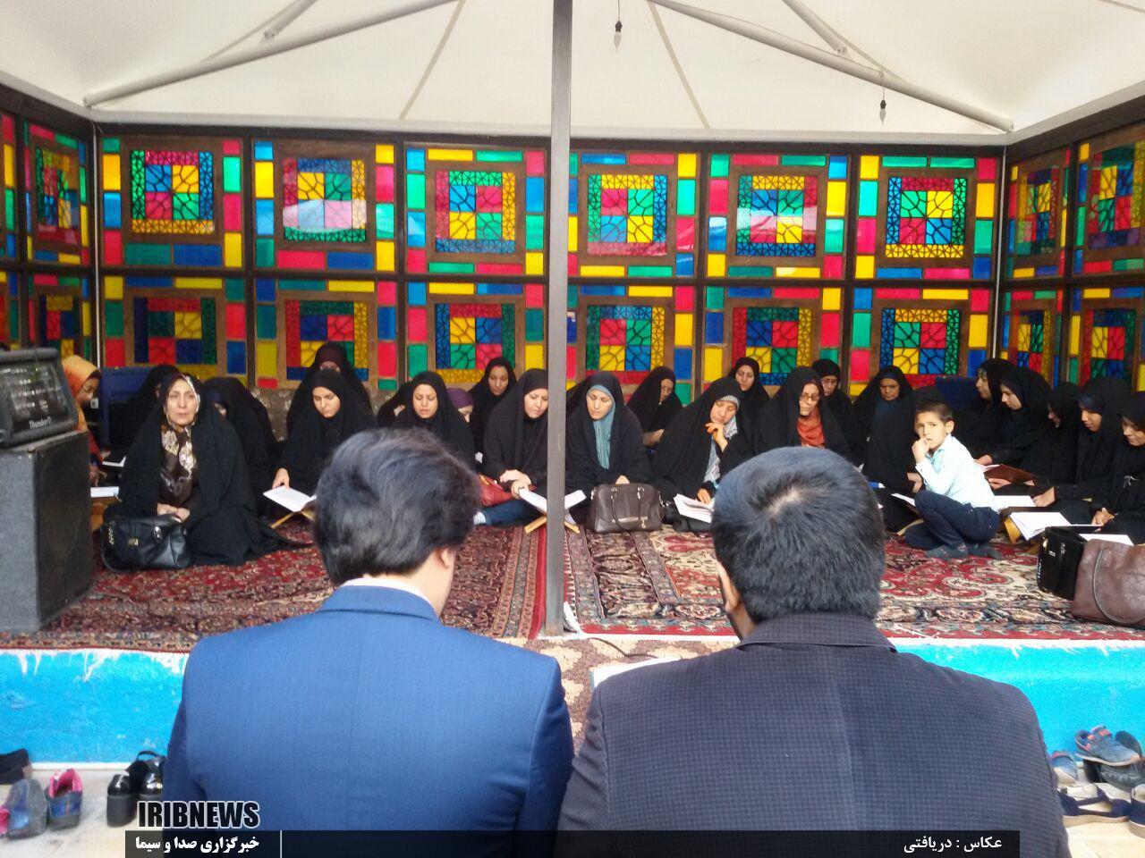 حضور گردشگران خارجی در محافل انس با قرآن در شیراز