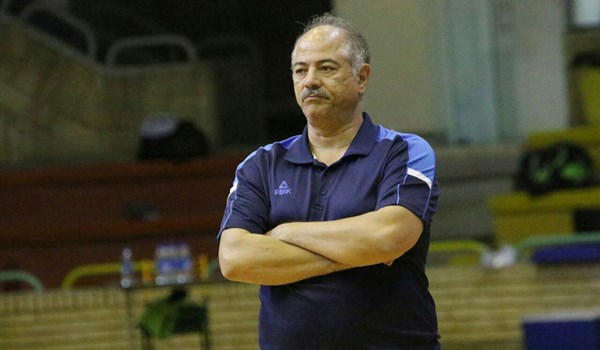 درخواست سرمربی پتروشیمی برای حمایت از حریف