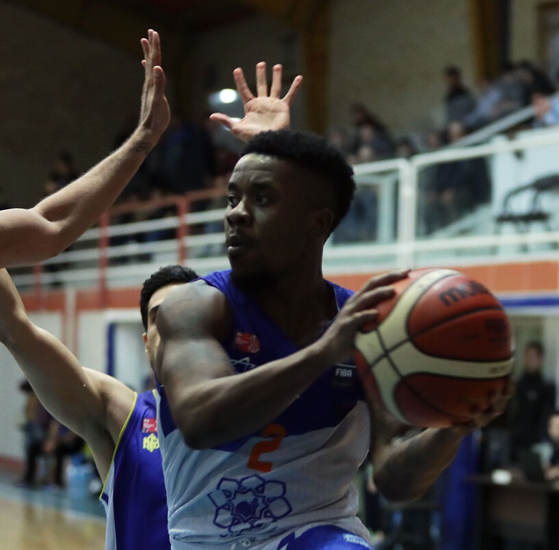 شکست آویژه صنعت پارسای مشهد مقابل پالایش نفت آبادان