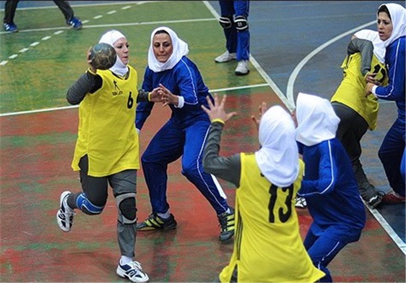 جدال بانوان هندبالیستهای کازرونی با صدرنشین لیگ برتر جدال بانوان هندبالیستهای کازرونی با صدرنشین لیگ برتر