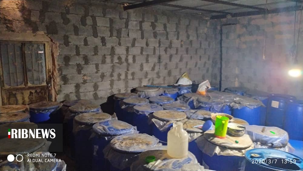 شناسایی باند تولید مشروبات الکلی