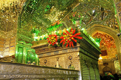 شاهچراغ (ع) نورباران در شب ولادت امام هادی (ع)