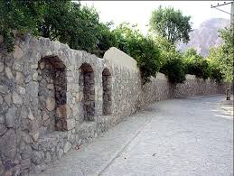 این جا مردم زندگی می&zwnj;کنند..