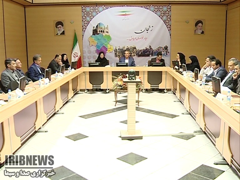 تاکید بر استفاده از توانمندی های دانشگاه ها در استان