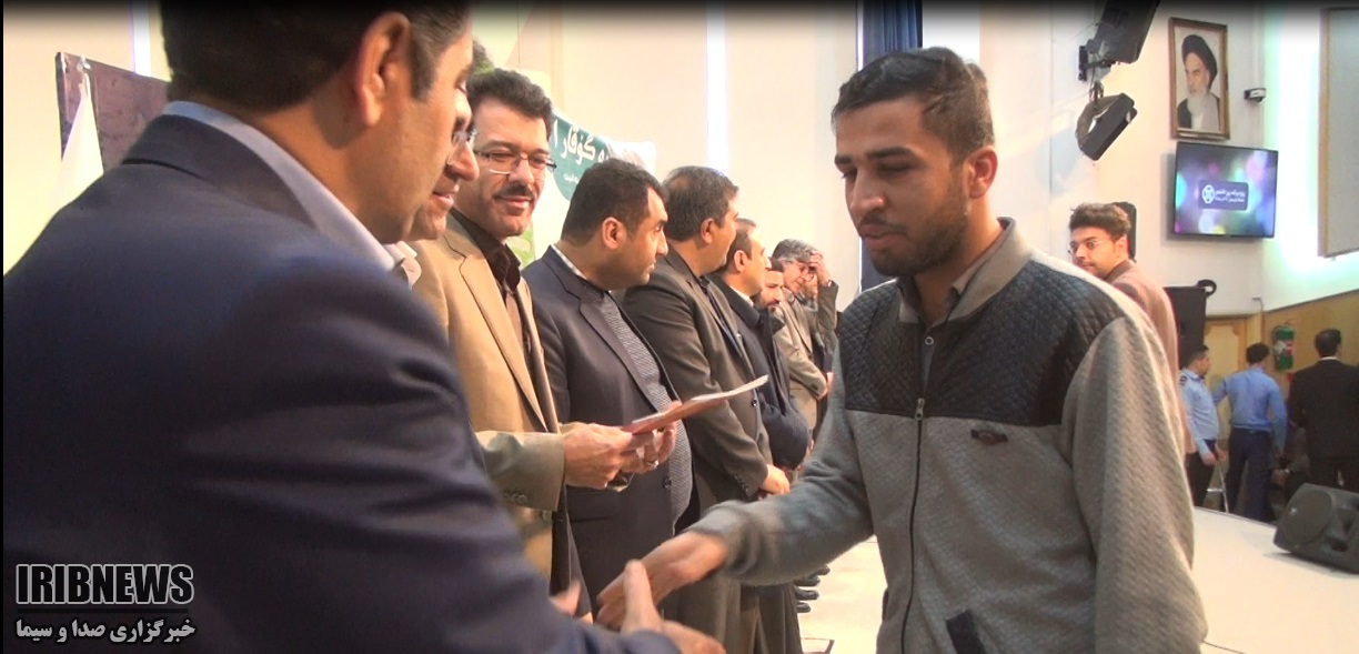 تجلیل از دانشجویان برتر