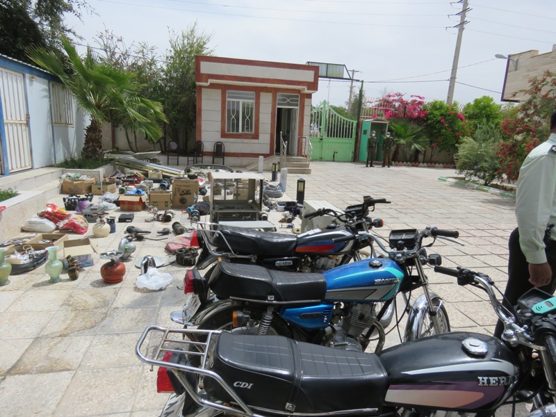 انهدام باند سارقان با ۱۵ فقره سرقت در گراش