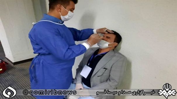 مراکز جامع سلامت قم تا ساعت ۲۱ به بیماران مشکوک به کرونا خدمات ارائه میکنند