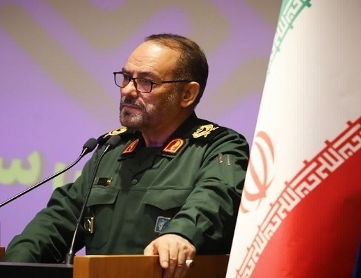 شجاعت واستقامت ستودنی امام خمینی(ره) درمواجهه با طاغوت