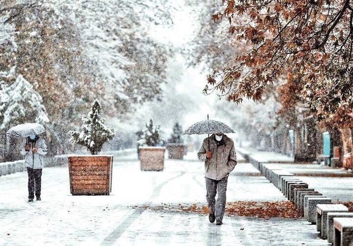 برف و باران  کردستان را در برمی گیرد