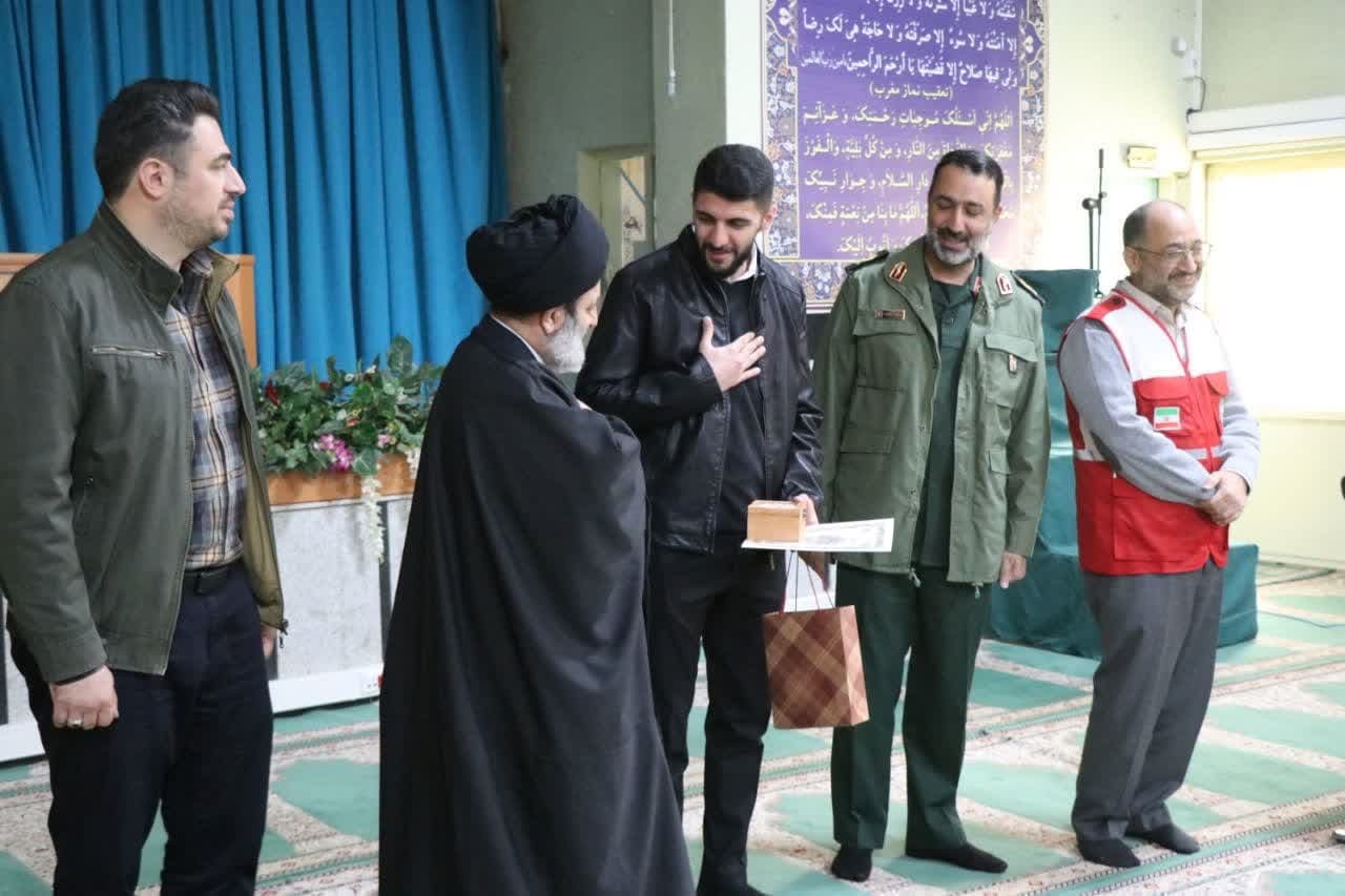 بدرقه ملی پوش استان مرکزی برای حضور در مسابقات جهانی هاکی بدرقه ملی پوش استان مرکزی برای حضور در مسابقات جهانی هاکی