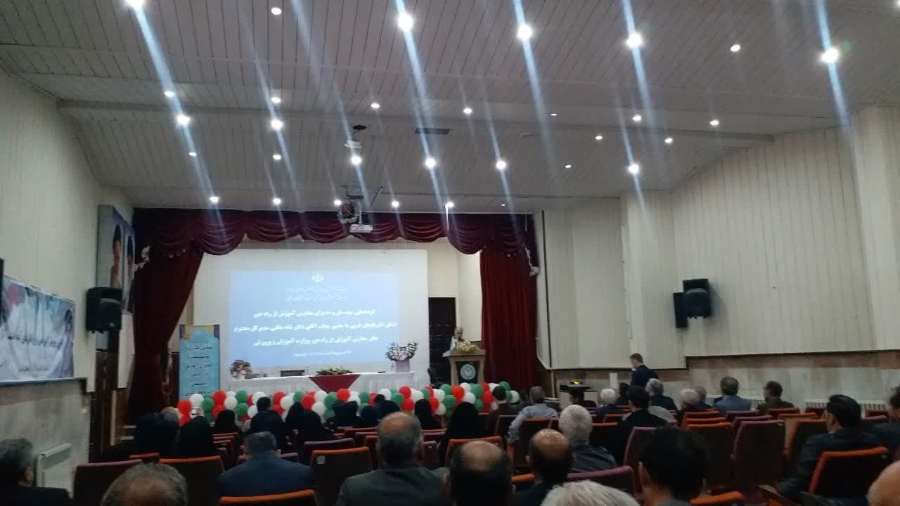 تحصیل بیش از ۶ هزاردانش آموز آذربایجان غربی درمدارس آموزش از راه دور تحصیل بیش از ۶ هزاردانش آموز آذربایجان غربی درمدارس آموزش از راه دور