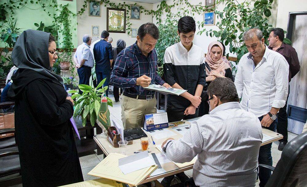 دریافت وجه برای تحویل کارنامه دانش‌آموزان تخلف است