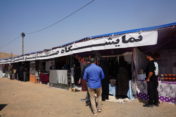 عرضه محصولات صنایع دستی در بیش از ۱۲۰ غرفه در مسیر اربعین