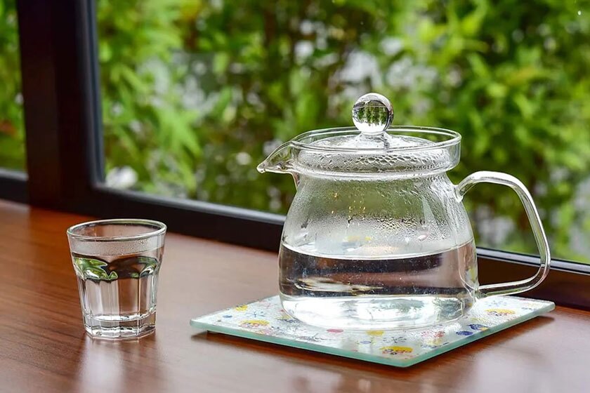 فواید نوشیدن آب گرم برای بدن
