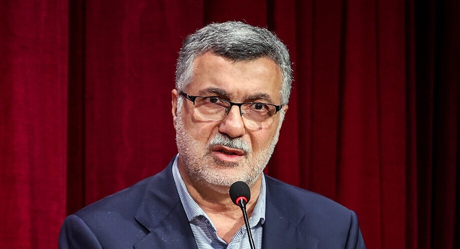 تأمین مواد اولیه و کمک به پیشرفت صنعت دارو تأمین مواد اولیه و کمک به پیشرفت صنعت دارو