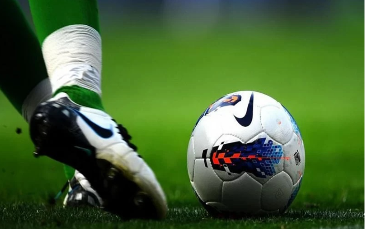 هفتهای فوتبالی با شبکه سه سیما هفتهای فوتبالی با شبکه سه سیما