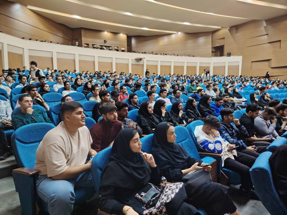 گردهمایی دانشجویان نو ورود دانشگاه آزاد اسلامی  اصفهان