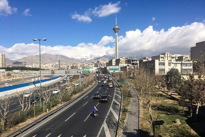 هوای تهران در شرایط سالم