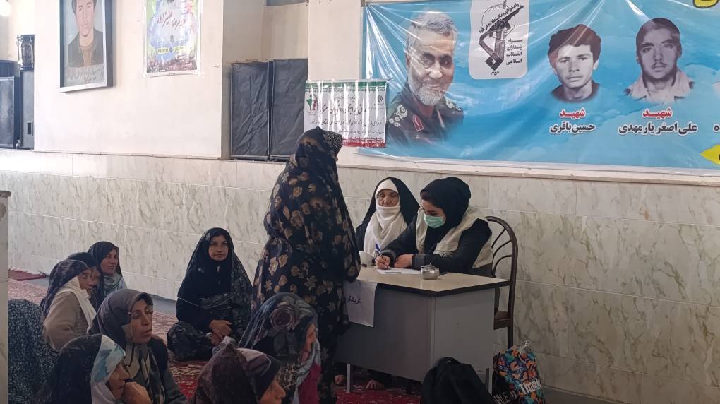 ارائه خدمات سلامت رایگان به مردم روستای دافی کدکن ارائه خدمات سلامت رایگان به مردم روستای دافی کدکن