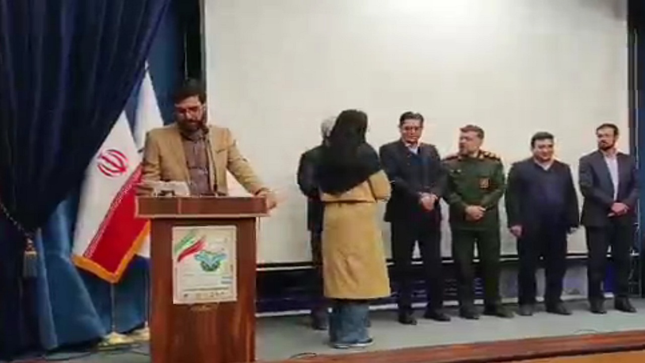 تجلیل از نخبگان و فناوران بسیجی در مراغه 