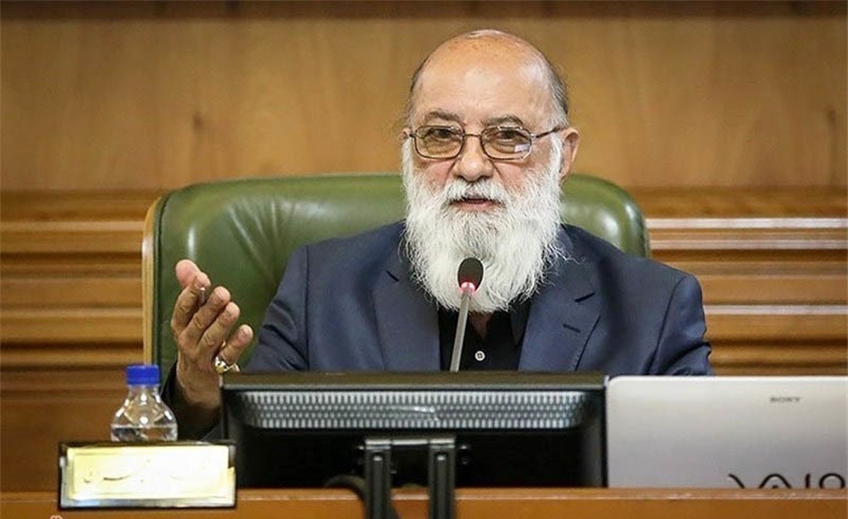 پیرهادی: مدارس ابتدایی را حداقل تعطیل کنید