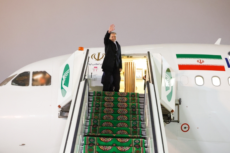 رئیس جمهور عشقآباد را به مقصد تهران ترک کرد رئیس جمهور عشقآباد را به مقصد تهران ترک کرد