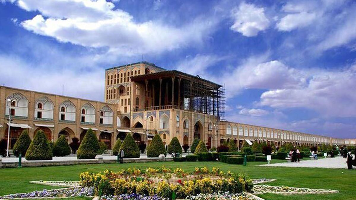 هوای یک منطقه و چهار شهر مجاور پاک است