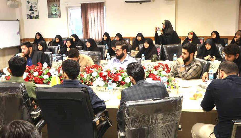 فعالیت ۵۰۰ هزار گیلانی در حوزه آموزش عالی فعالیت ۵۰۰ هزار گیلانی در حوزه آموزش عالی