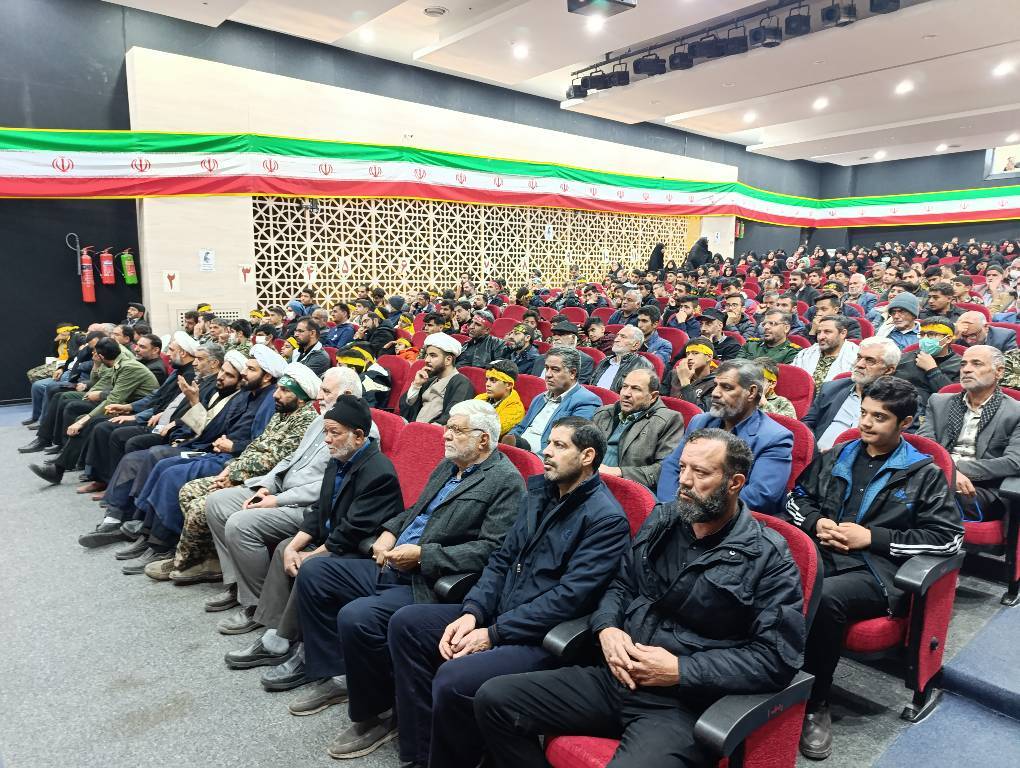 بسیج نهادی مردمی و پیشگام در خدمت به وطن