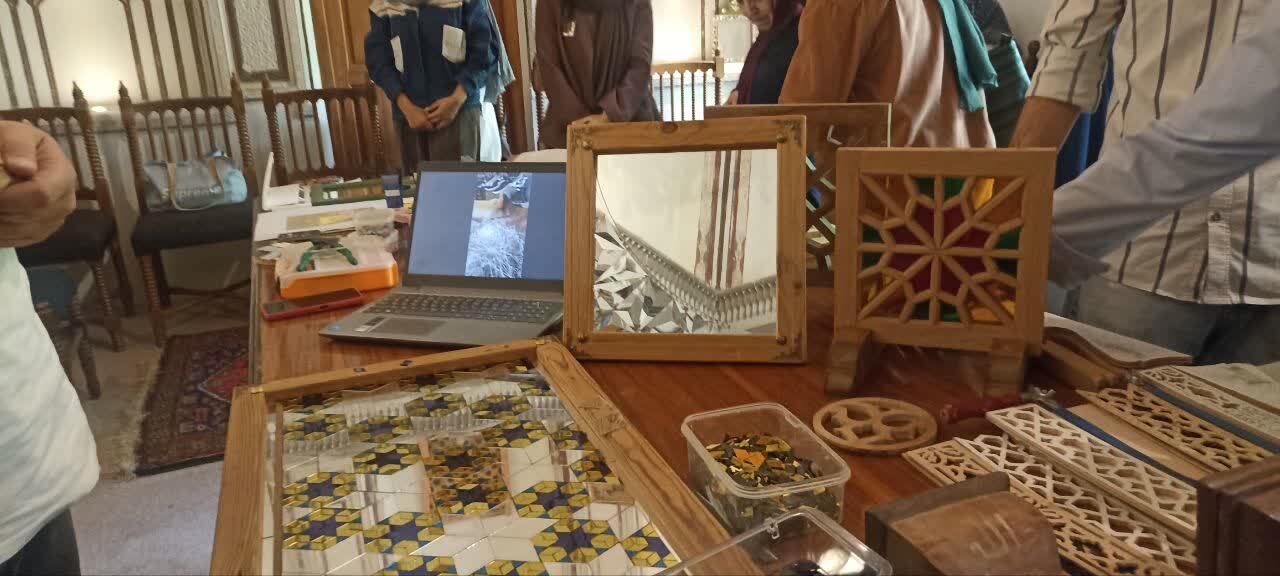 نمایشگاه هنرهای وابسته به معماری استان قزوین نمایشگاه هنرهای وابسته به معماری استان قزوین