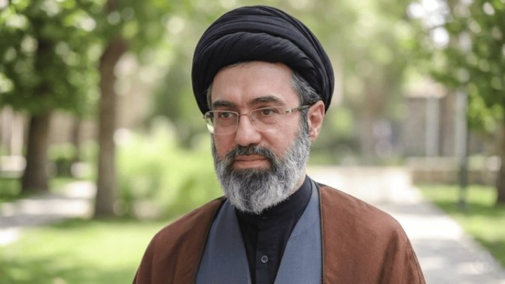 موافقت رهبری با عفو یا تخفیف مجازات تعدادی از محکومان موافقت رهبری با عفو یا تخفیف مجازات تعدادی از محکومان
