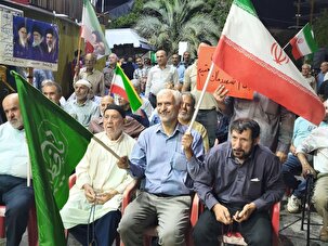 پرچمداری مردم انقلابی بوشهر در شب های اقتدار