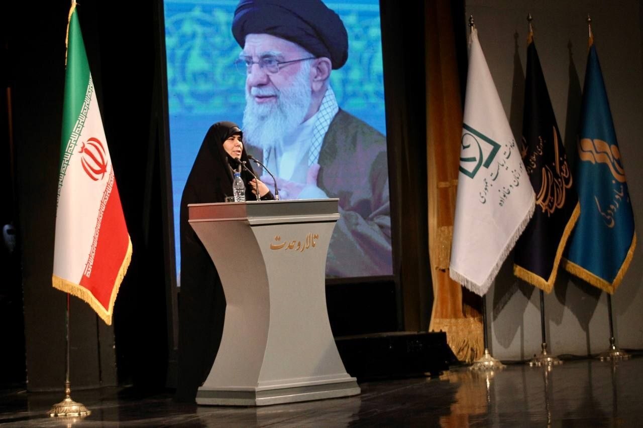 ** الگوی حکمرانی رهبر شهید در حوزه زن، تمدنی و راهبردی بود ** الگوی حکمرانی رهبر شهید در حوزه زن، تمدنی و راهبردی بود