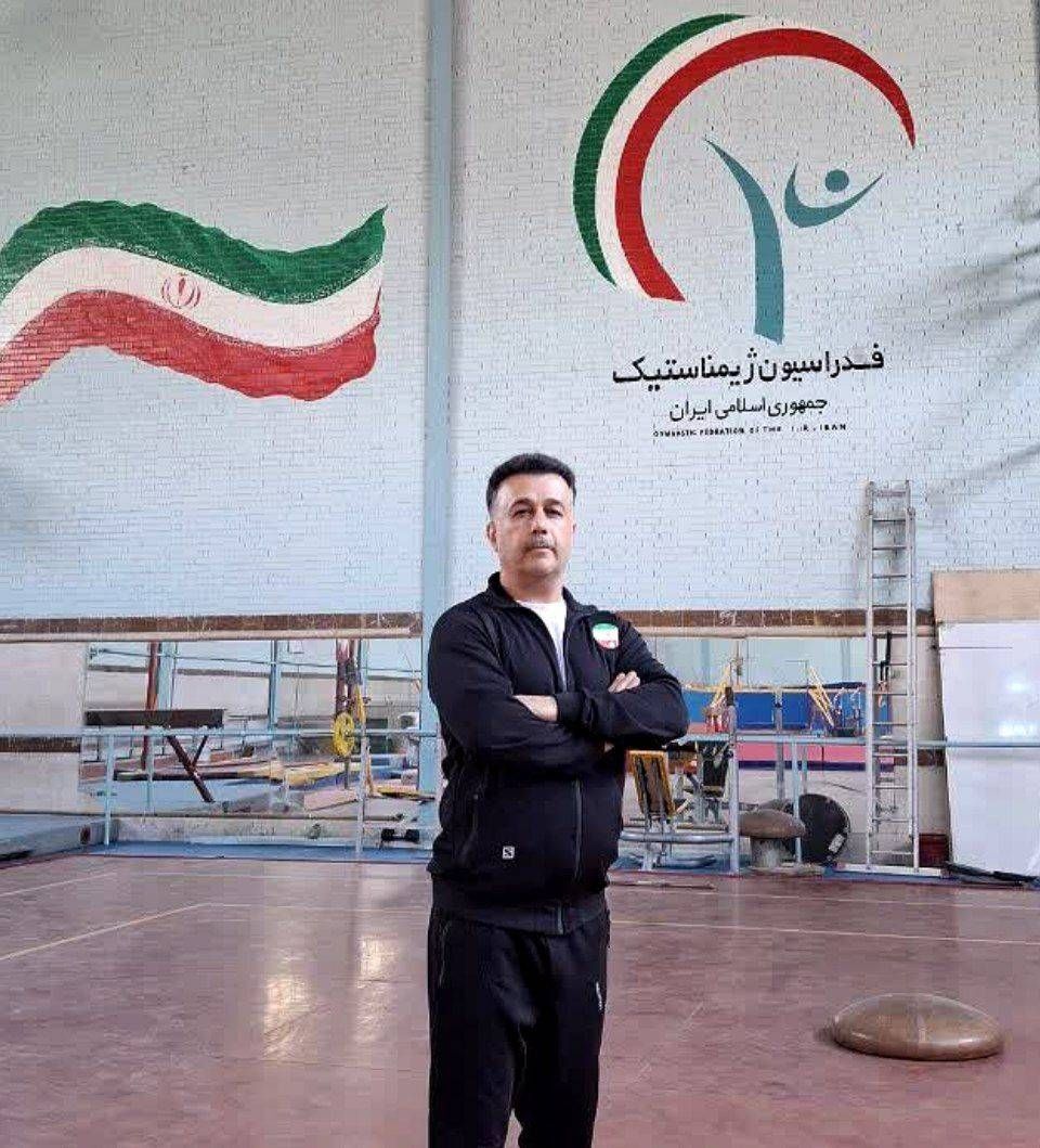 حضور داور کردستانی در رقابتهای ژیمناستیک هنری قهرمانی آسیا حضور داور کردستانی در رقابتهای ژیمناستیک هنری قهرمانی آسیا