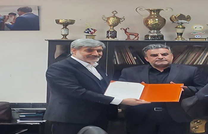 انعقاد تفاهمنامه تولید ۱۰۰ هزار اصله نهال در لرستان انعقاد تفاهمنامه تولید ۱۰۰ هزار اصله نهال در لرستان
